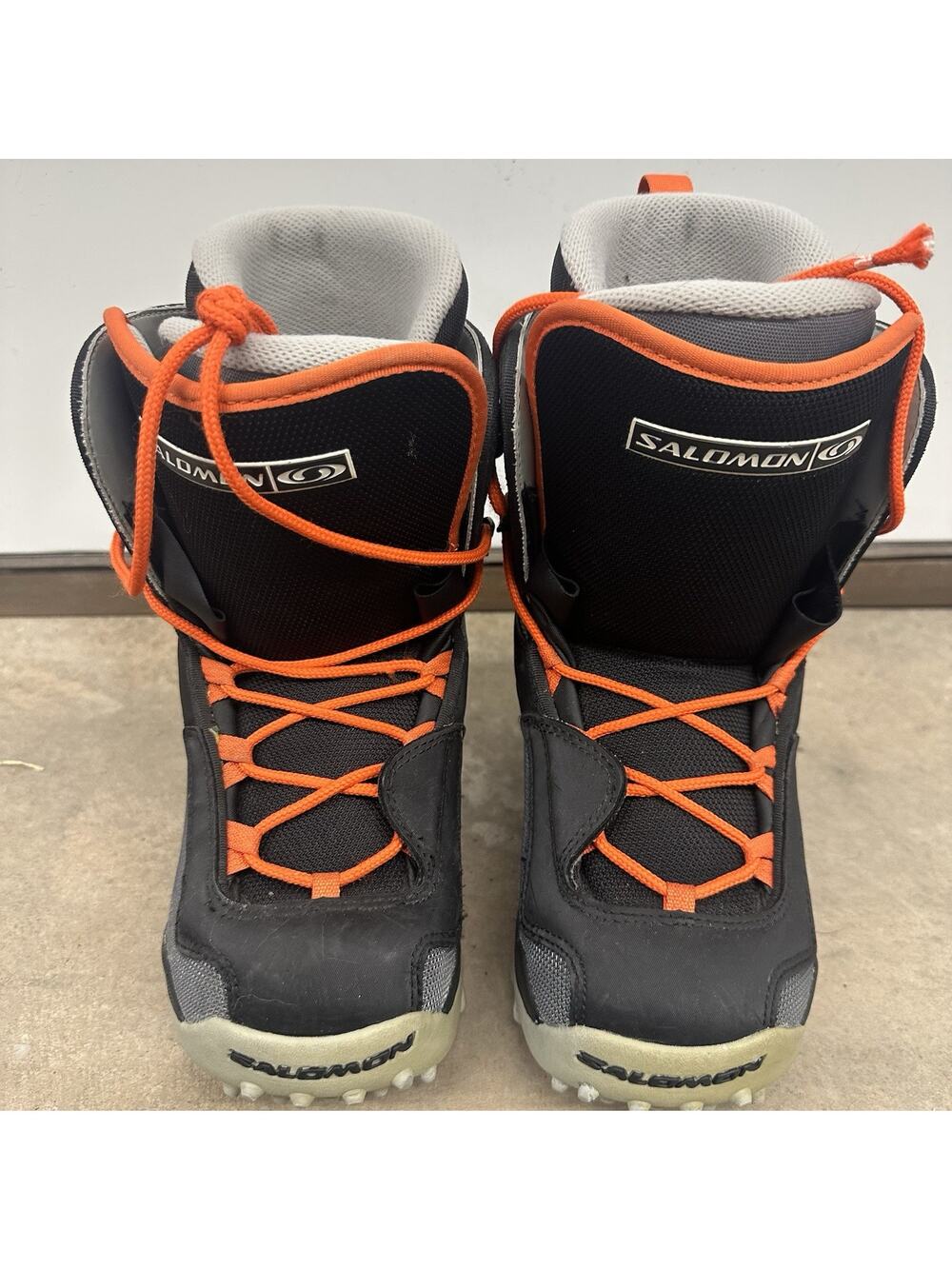 Salomon Talapus snowboard boots Youth/Kids Size 3 Black/Gray Thermicfit